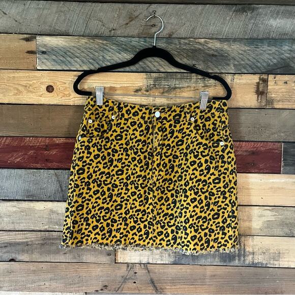 Cotton Candy LA Tan Leopard Print Mini Skirt Size Medium‎ - Picture 1 of 7
